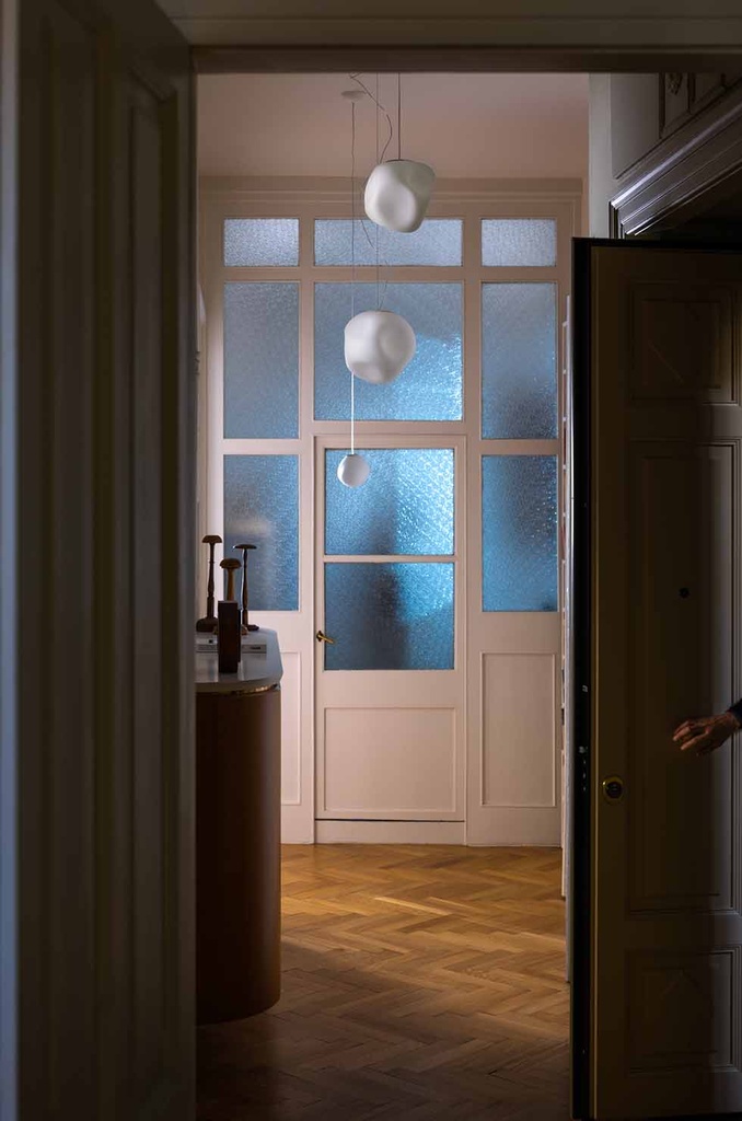 Foscarini Hoba midi, Sospensione