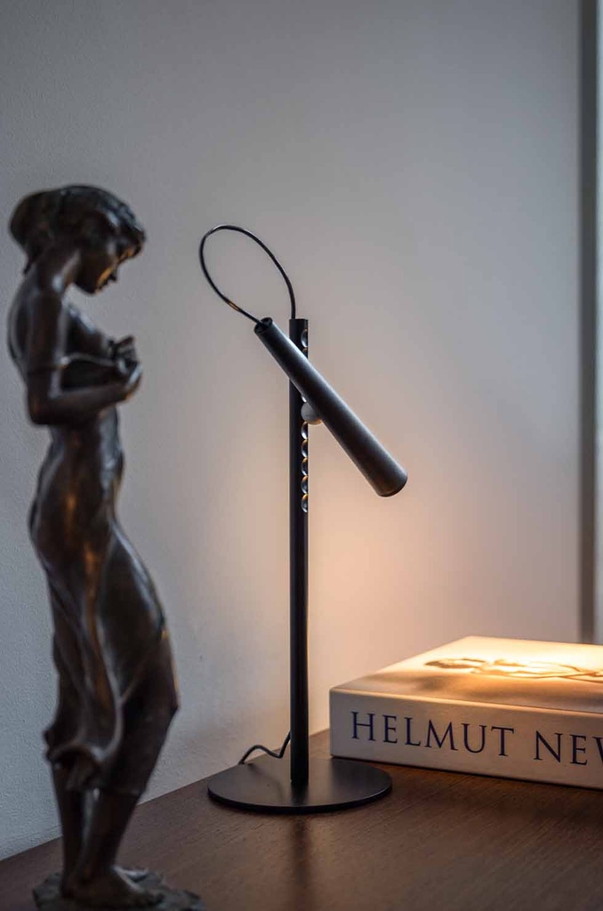 Foscarini Magneto, Tavolo
