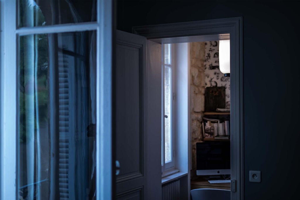 Foscarini Chouchin 2 Reverse LED bianco/nero, Sospensione