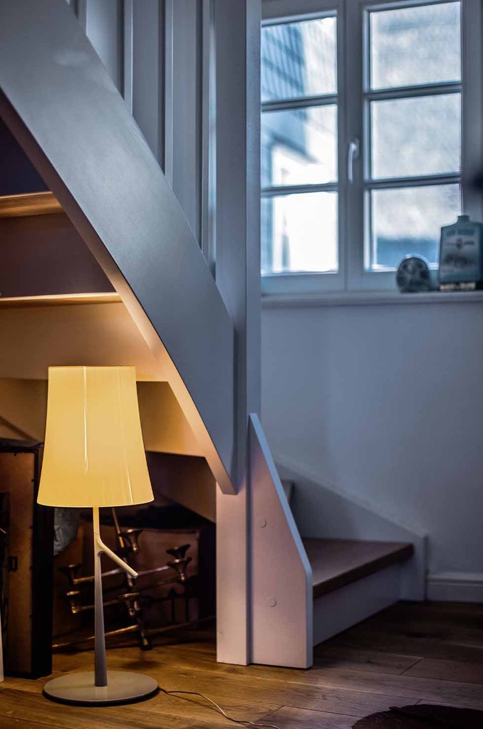 Foscarini Birdie LED piccola with touch dimmer, Tavolo